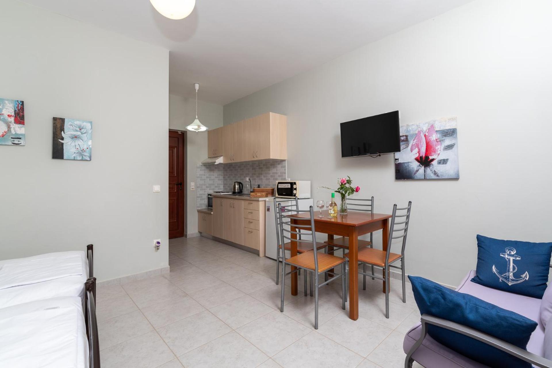Stratos By Mroom Apartments Makrýgialos Zewnętrze zdjęcie