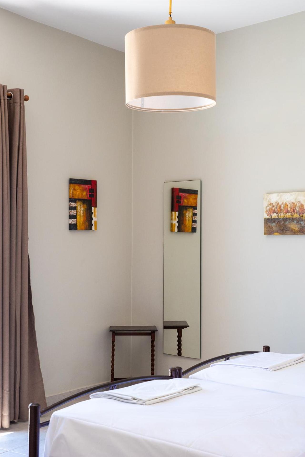 Stratos By Mroom Apartments Makrýgialos Zewnętrze zdjęcie