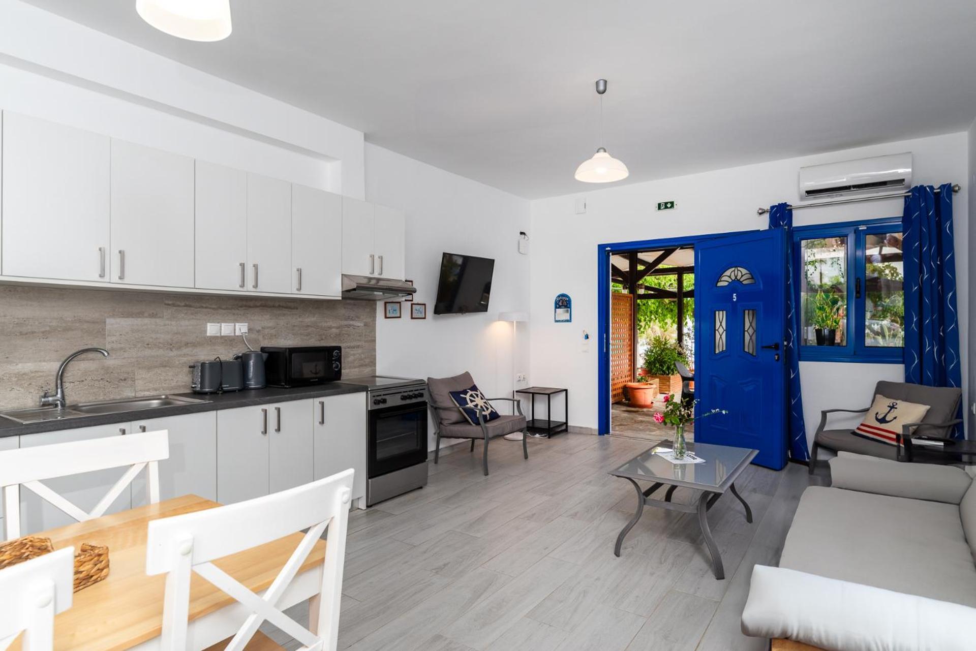 Stratos By Mroom Apartments Makrýgialos Zewnętrze zdjęcie