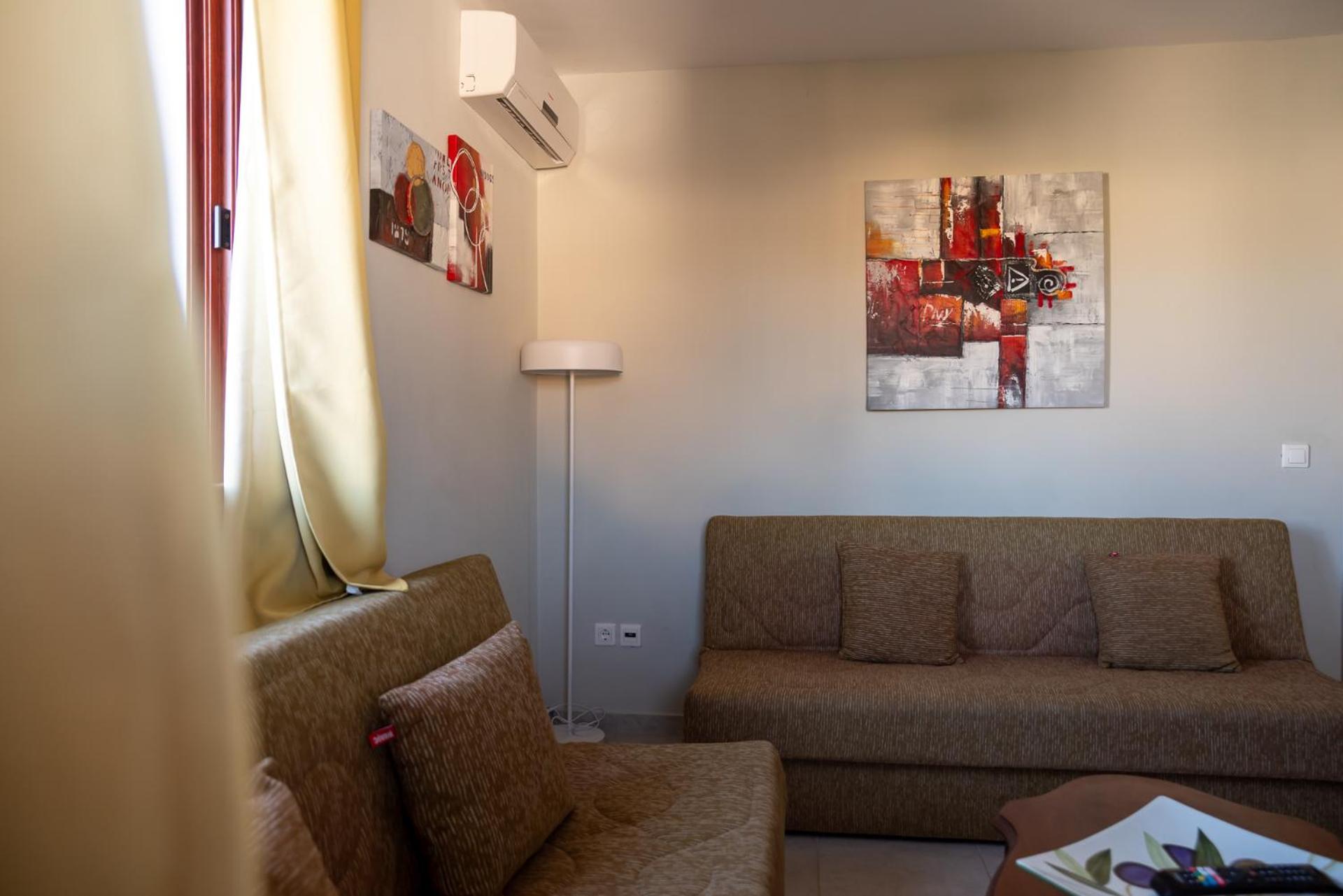 Stratos By Mroom Apartments Makrýgialos Zewnętrze zdjęcie